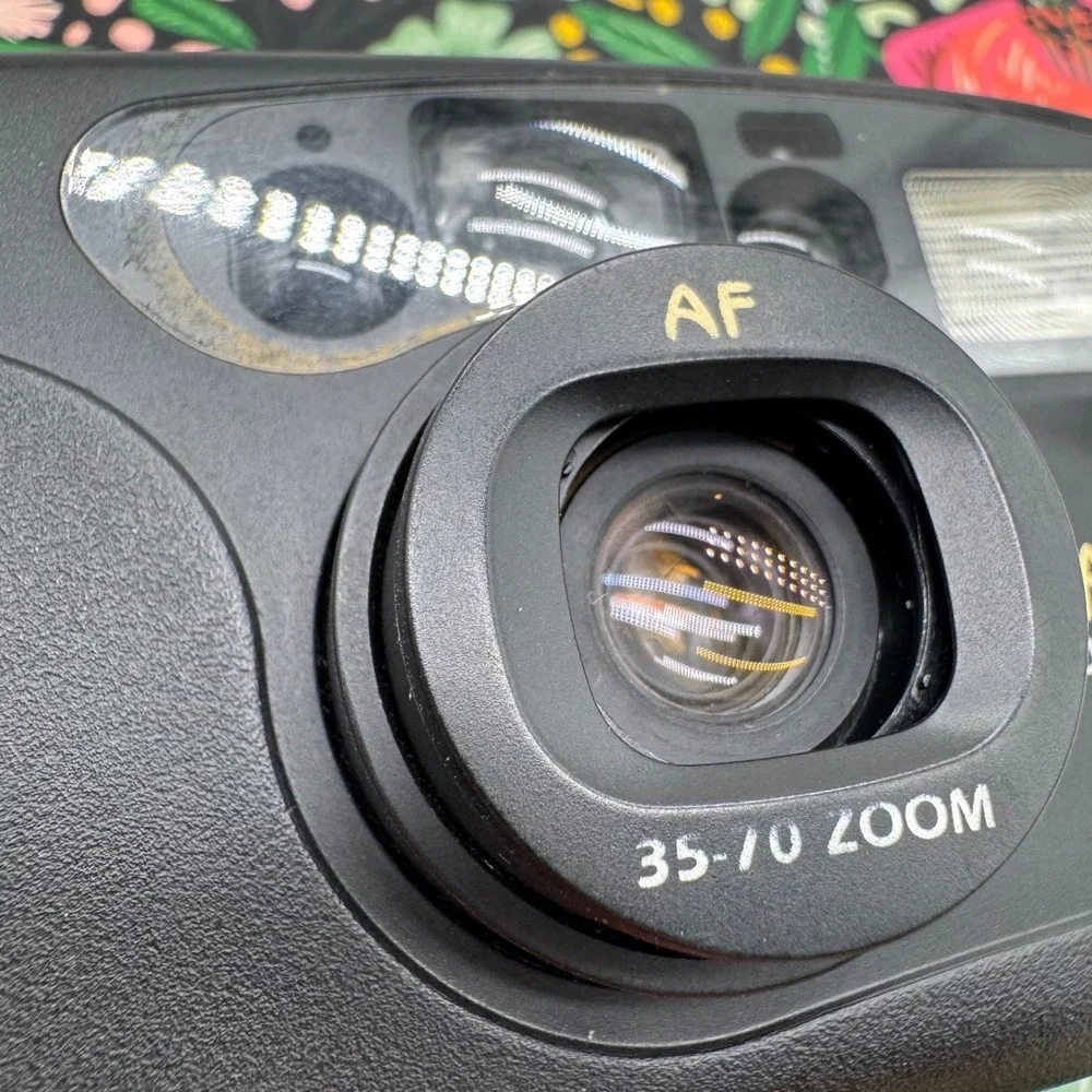 Kodak Star Zoom 70 35mm Film Camera AF 35-70mm Lens Vintage Point and Shoot